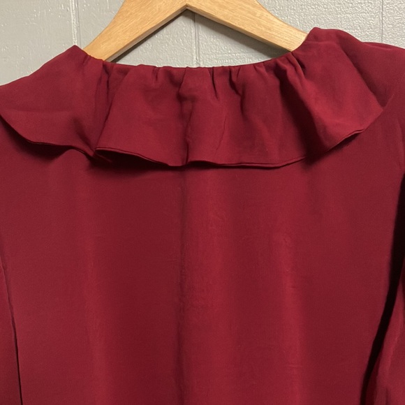 NWT Jodifl Shirt Blouse Top Large Burgundy V Neck Ruffle Details New with Tags - Picture 11 of 12